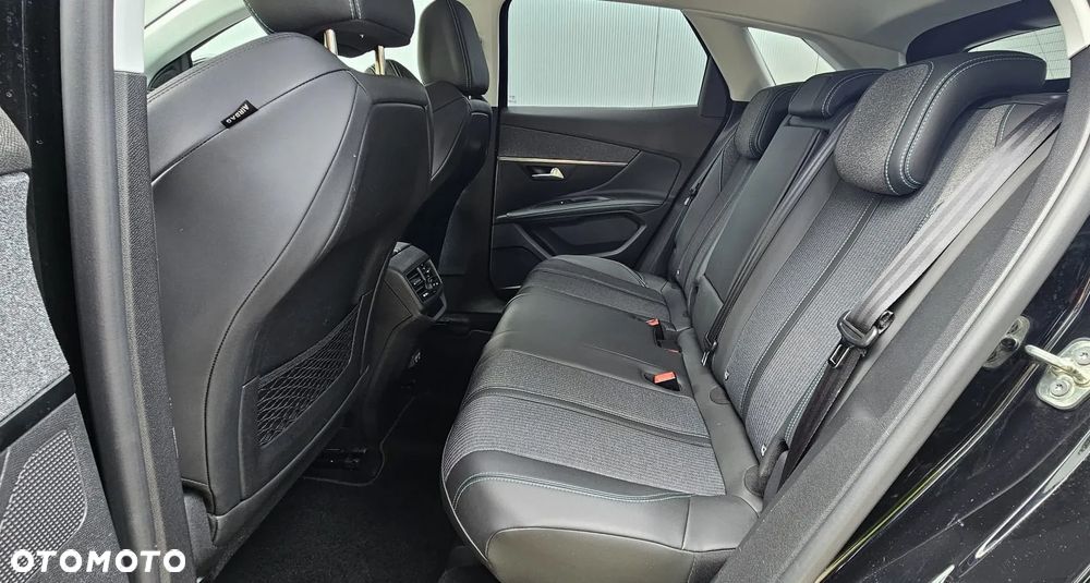 Peugeot 3008 BlueHDi 130 Stop & Start EAT8 Allure - 21