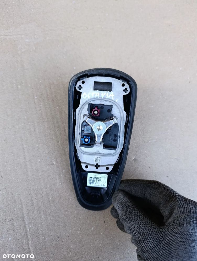 SKODA OCTAVIA IV 4 ANTENA DACHOWA REKIN 5WA035507M - 4