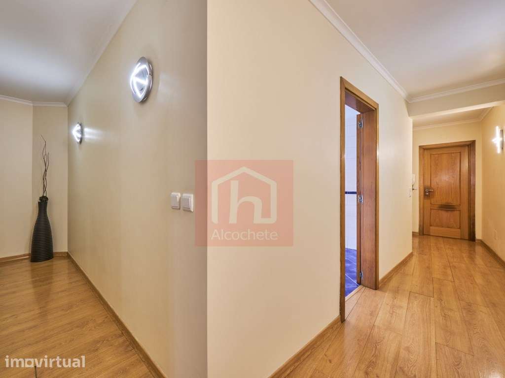 Apartamento duplex T2 com terraço com vista desafogada no centro do... - Grande imagem: 4/28