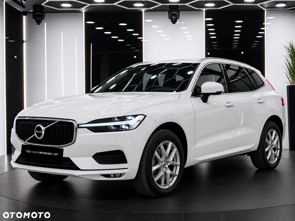 Volvo XC 60 B4 D AWD Momentum Pro - 2