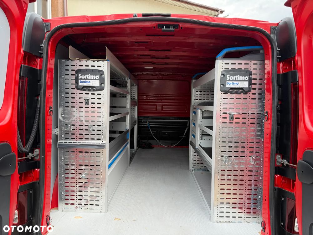 Renault Trafic L2H1 Warsztat - 23
