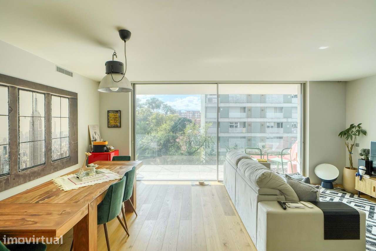 Apartamento T2 com varanda e estacionamento nas Amoreiras,  Lisboa - Grande imagem: 4/33