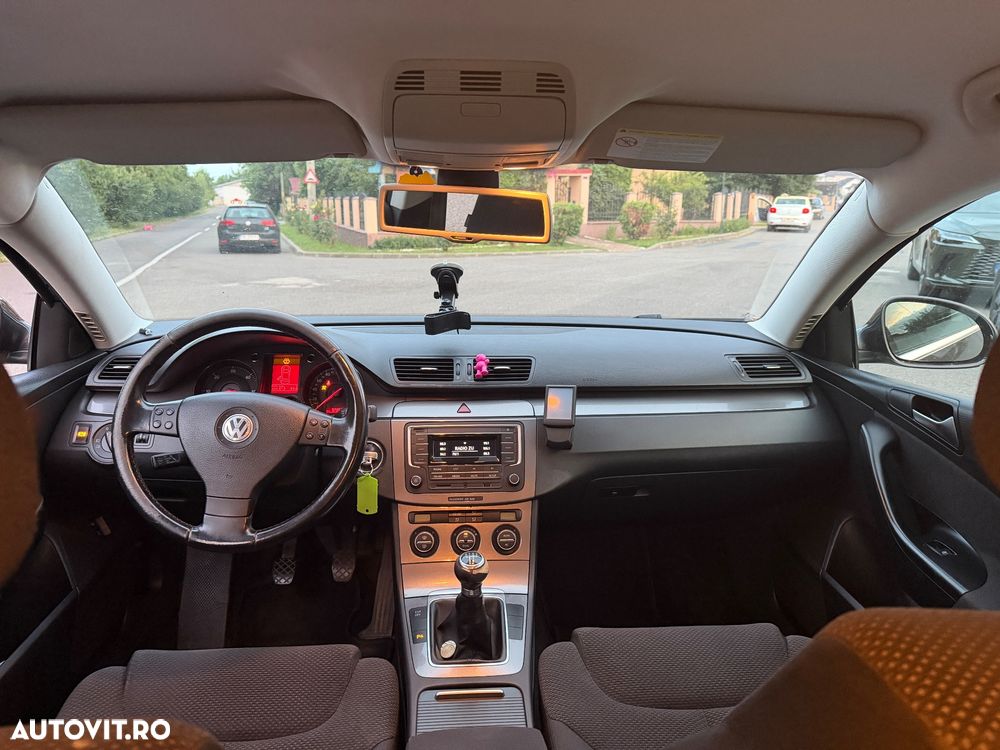 Volkswagen Passat 1.9 TDI Comfortline - 9