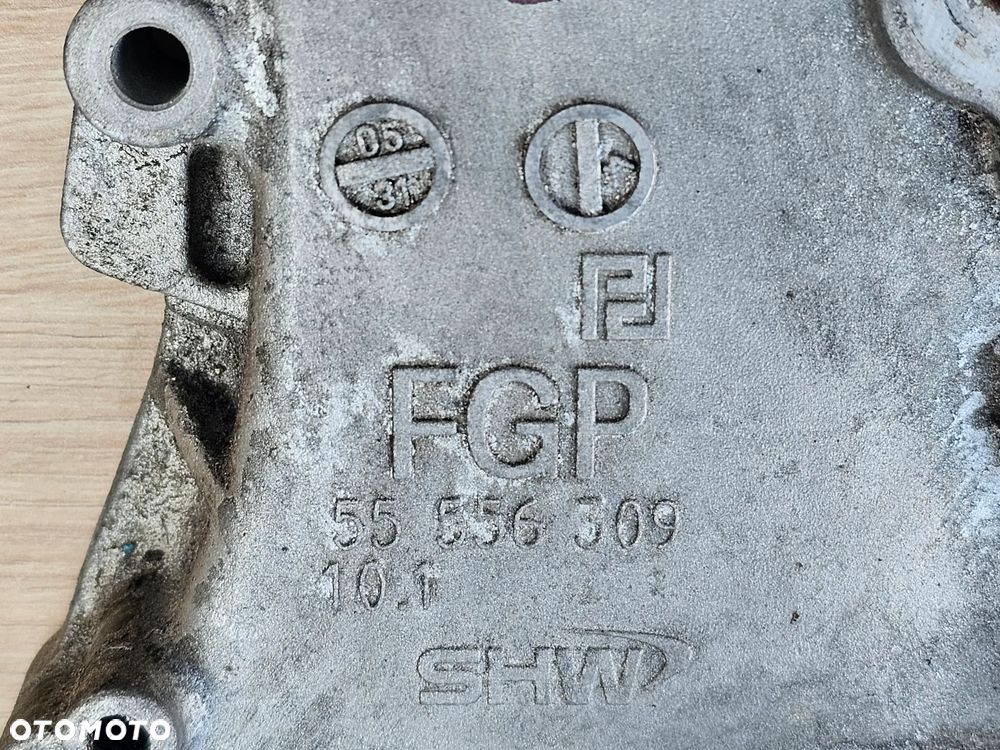 OBUDOWA OSŁONA ROZRZĄDU POMPA OLEJU OPEL ASTRA H MERIVA A CORSA D 1.0 / 1.2 / 1.4 B Z10XEP / Z12XEP / Z14XEP 55556309 - 5