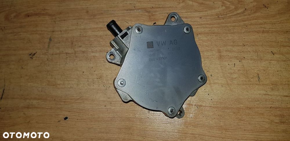 AUDI VW 2.0 TFSI POMPA VACUM 06D145100H - 1