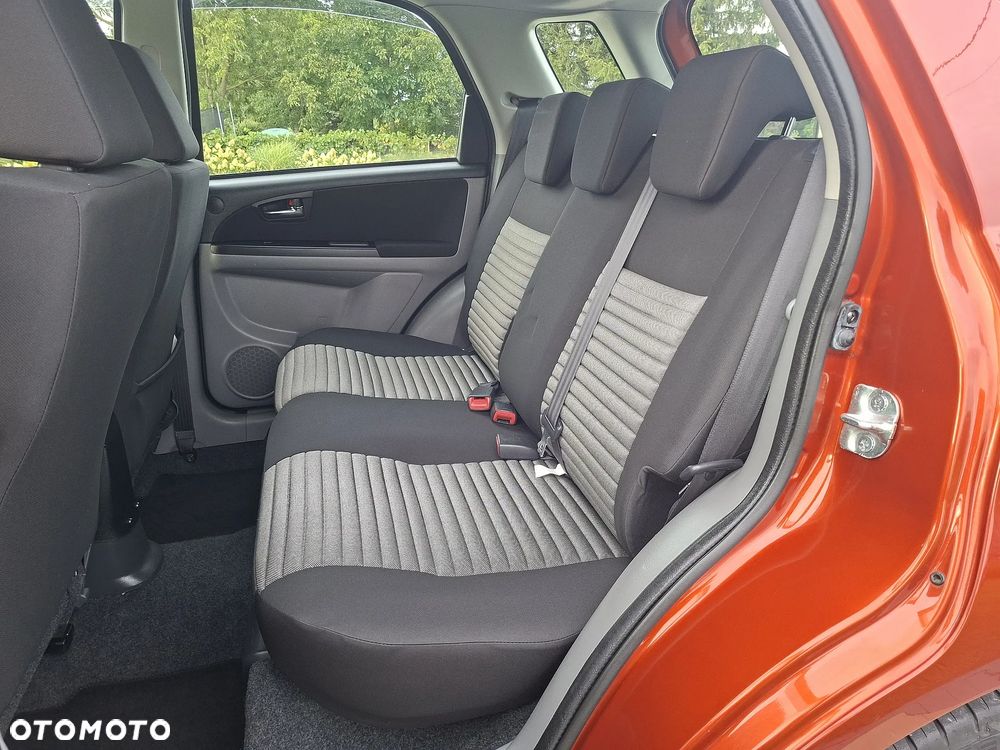 Suzuki SX4 - 25