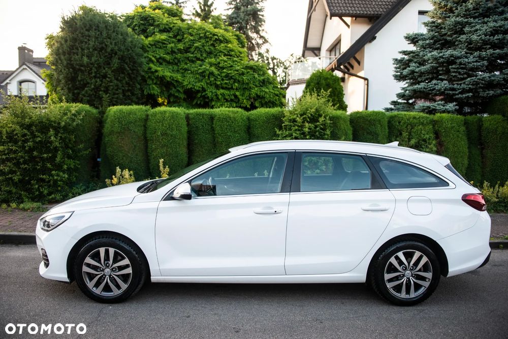 Hyundai i30 1.6 CRDI DCT Style - 11