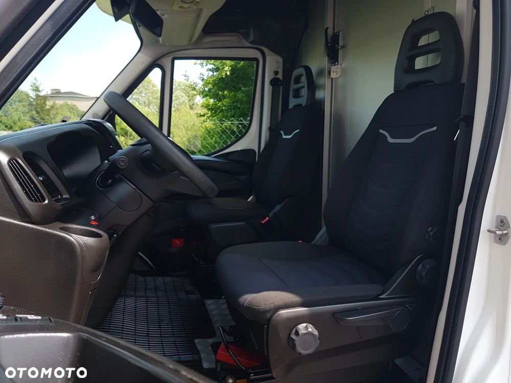 Iveco DAILY KONTENER NISKOPODŁOGOWY 4,43x2,23x2,42 SKLEP FOODTRUCK BAR KLIMA KONIOWÓZ KAMPER - 7