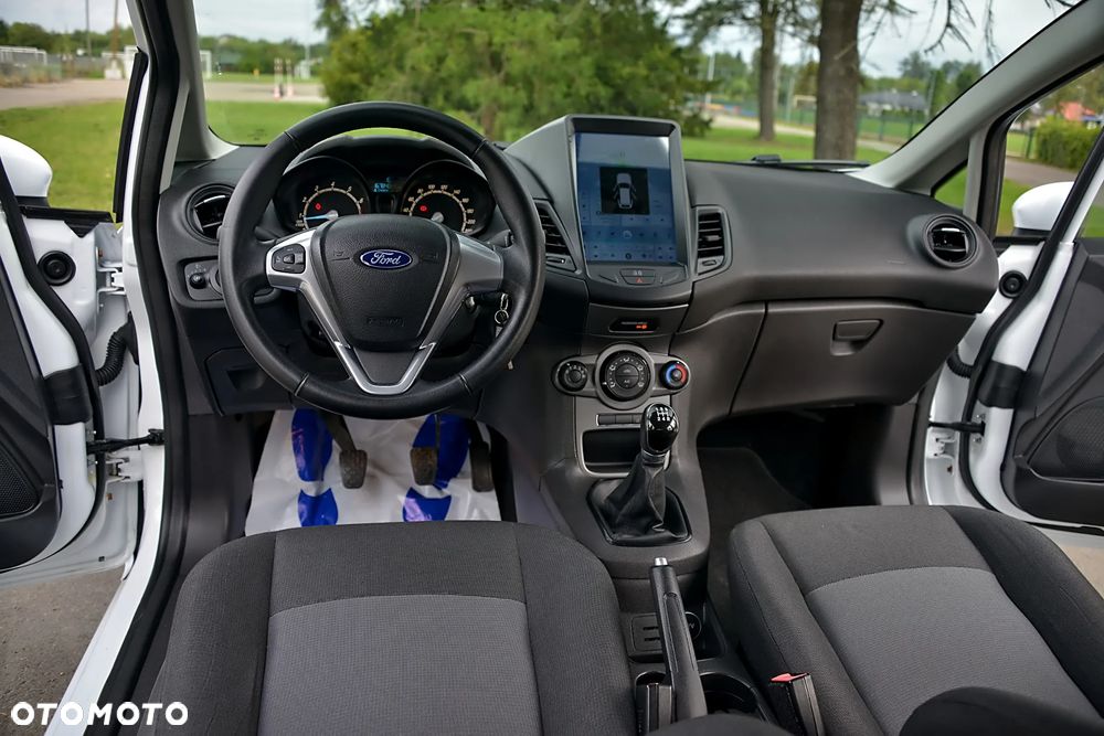 Ford Fiesta 1.25 Titanium EU5 - 33