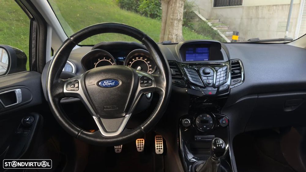 Ford Fiesta 1.0 T EcoBoost Sport - 4