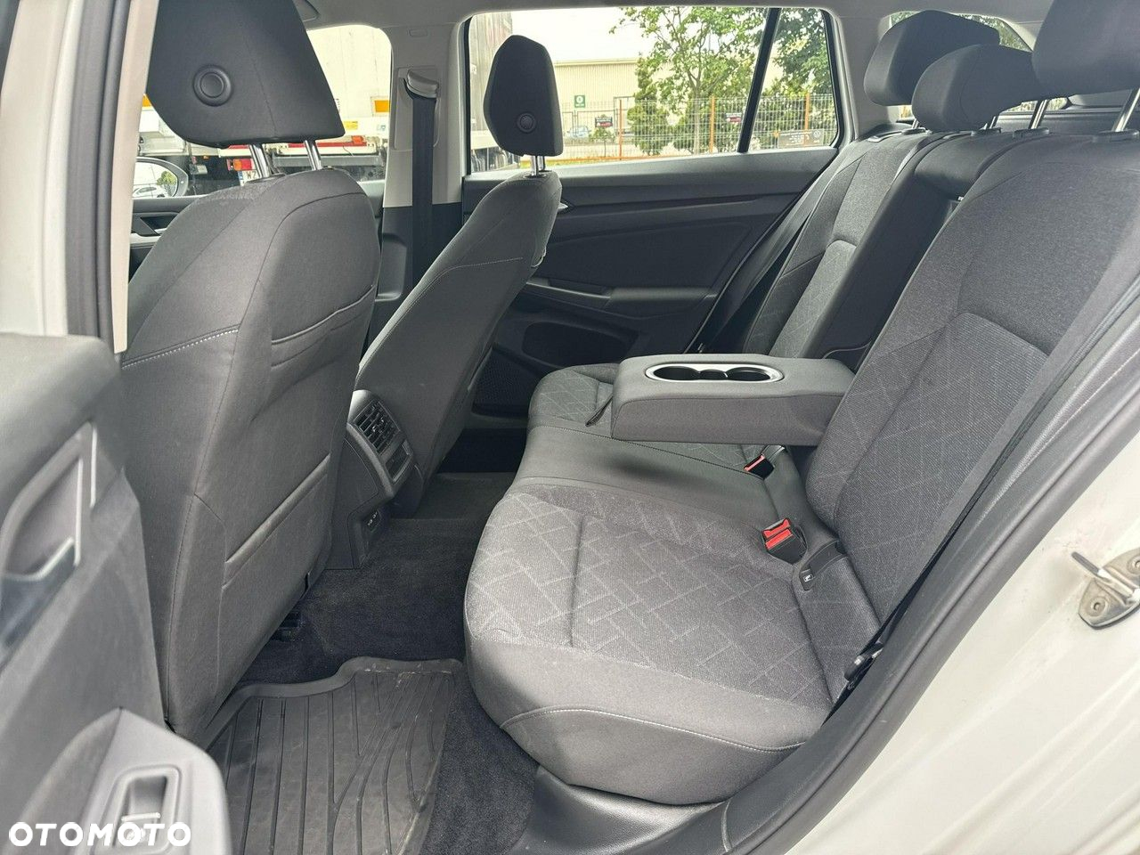Volkswagen Golf - 15