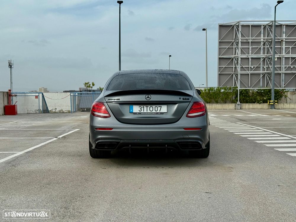 Mercedes-Benz E 63 AMG S 4-Matic+ - 4