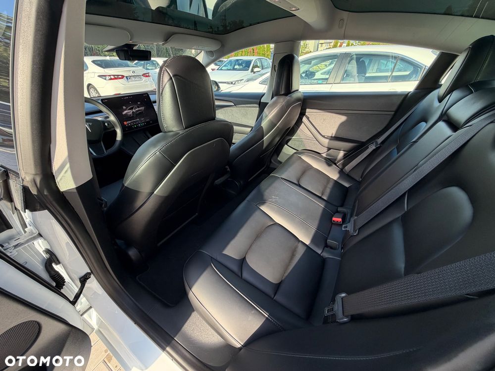 Tesla Model 3 - 26