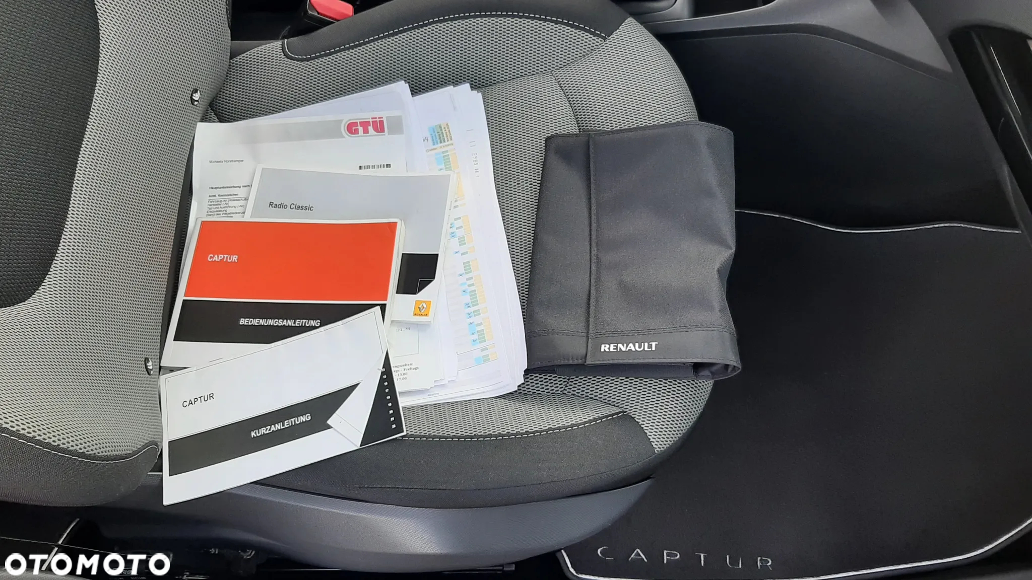 Renault Captur - 24
