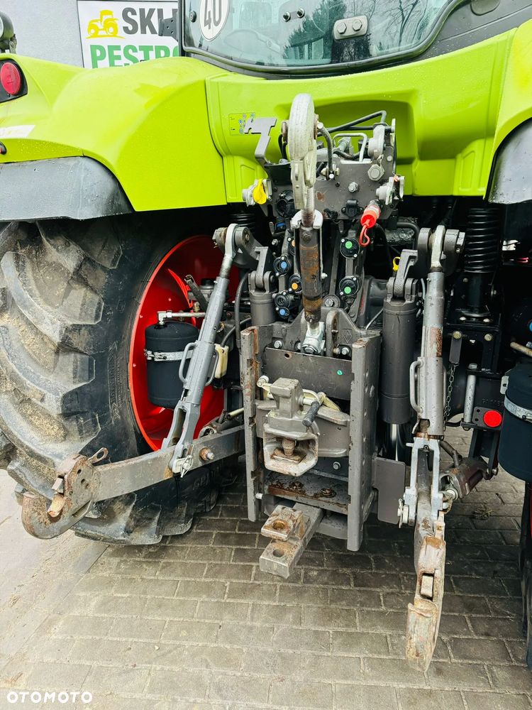 Claas Arion 620 - 12