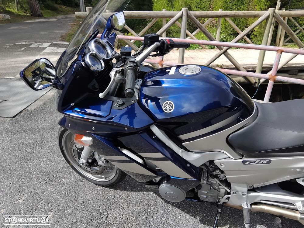 Yamaha FJR A - 4