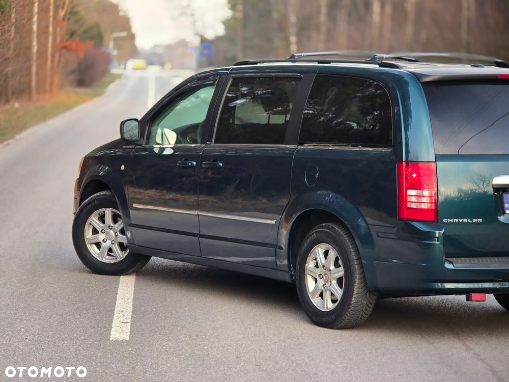 Chrysler Grand Voyager - 37
