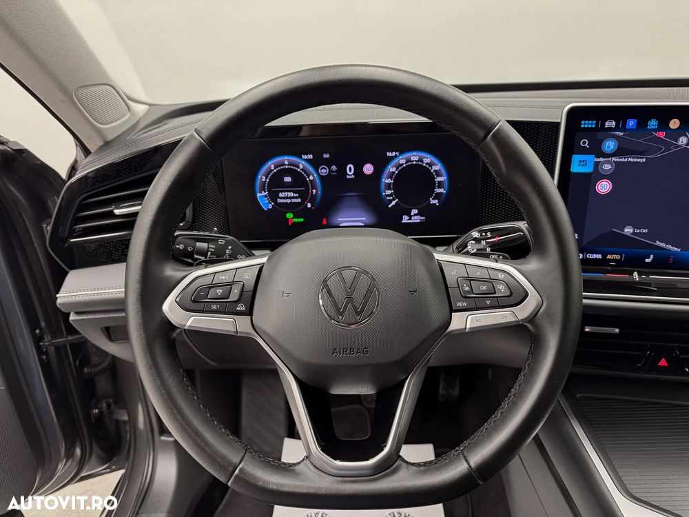 Volkswagen Passat 1.5 eTSI DSG MHEV Business - 30