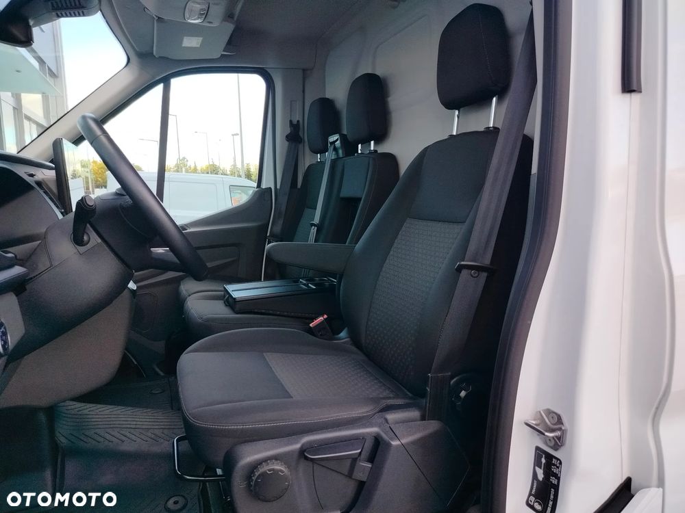 Ford E-TRANSIT - 7