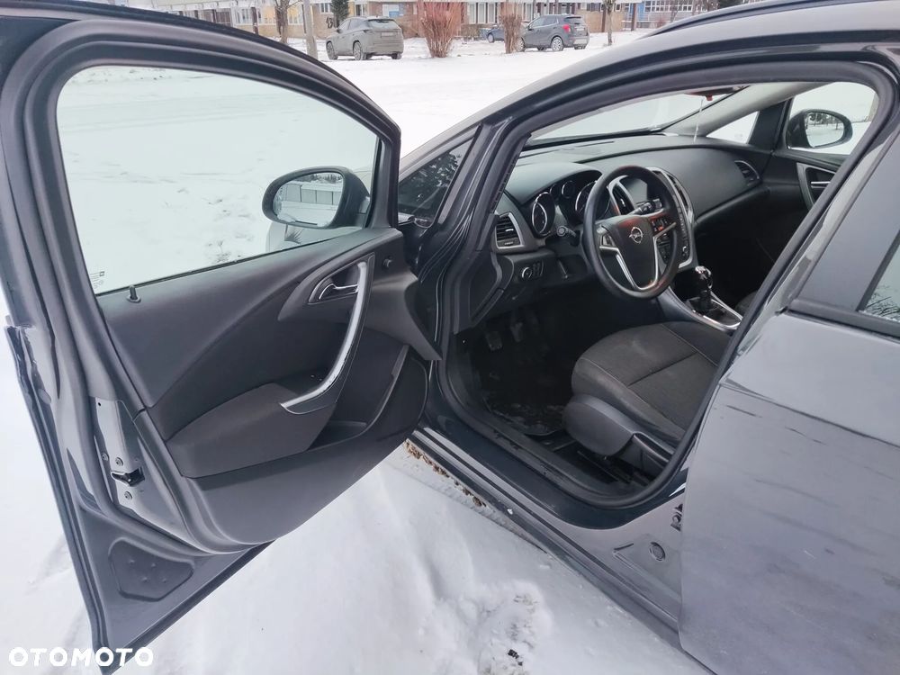 Opel Astra 1.7 CDTI - 11