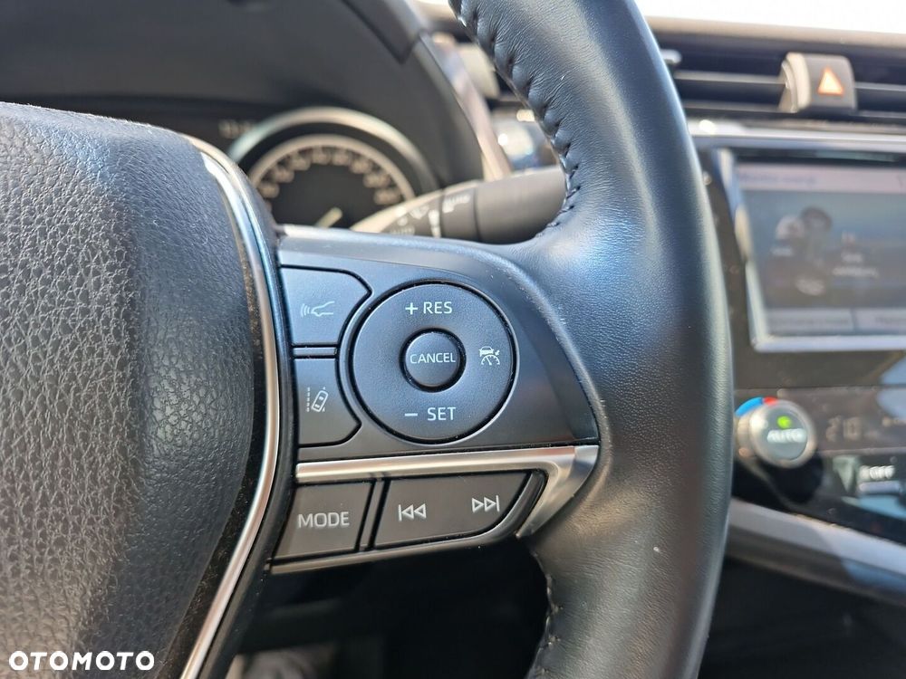 Toyota Camry 2.5 Hybrid Comfort CVT - 21