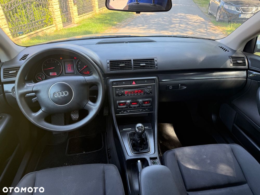 Audi A4 1.6 - 17