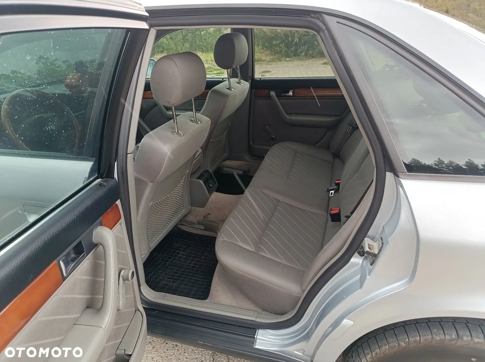 Audi A6 Limousine 2.5 TDI - 7
