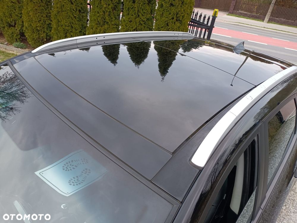 Hyundai ix35 1.7 CRDi 2WD blue Finale Gold - 13