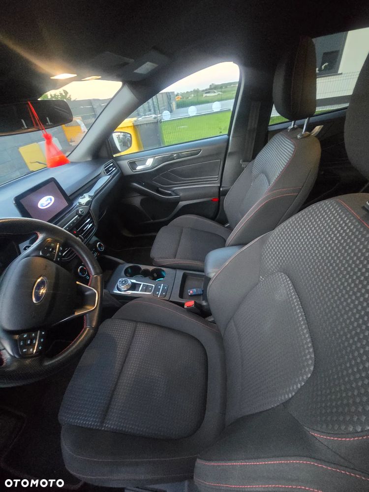 Ford Focus ver-1-5-ecoboost-st--line-ass-powershift - 12