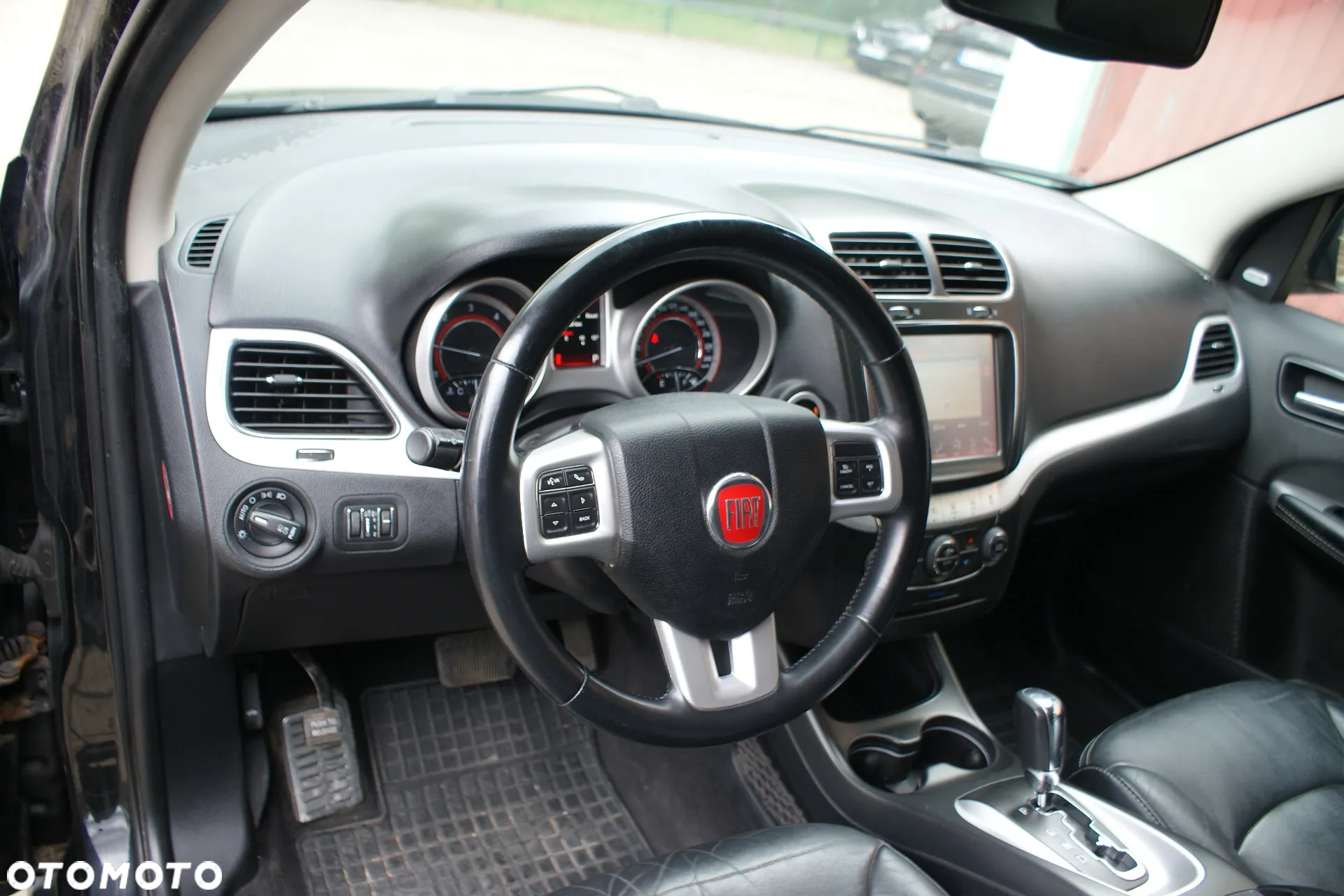 Fiat Freemont 2.0 Multijet Black Code AWD - 32