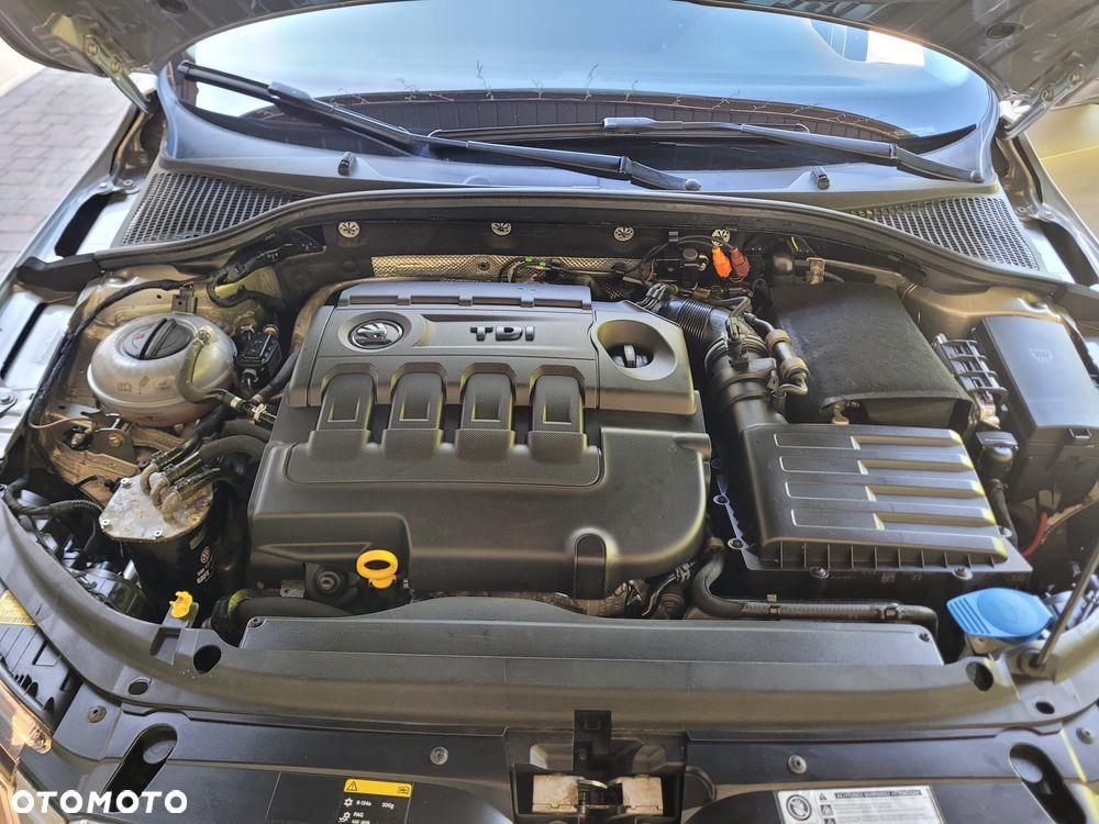 Skoda Octavia 2.0 TDI Elegance - 32