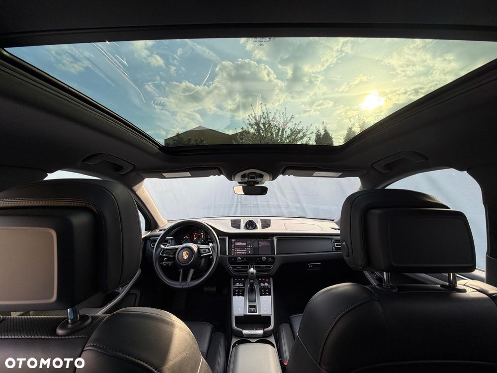 Porsche Macan T - 32