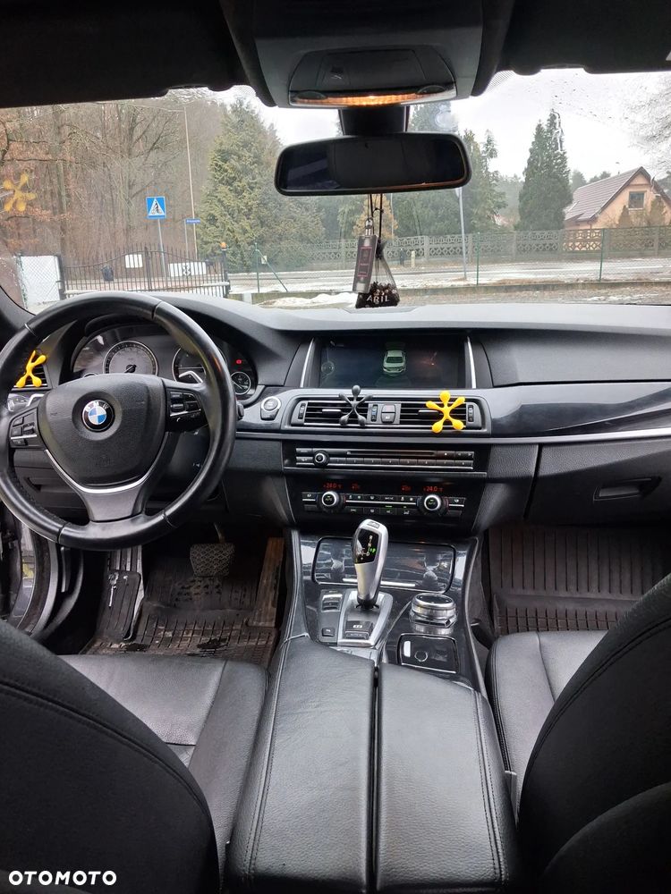 BMW Seria 5 518d Modern Line - 18