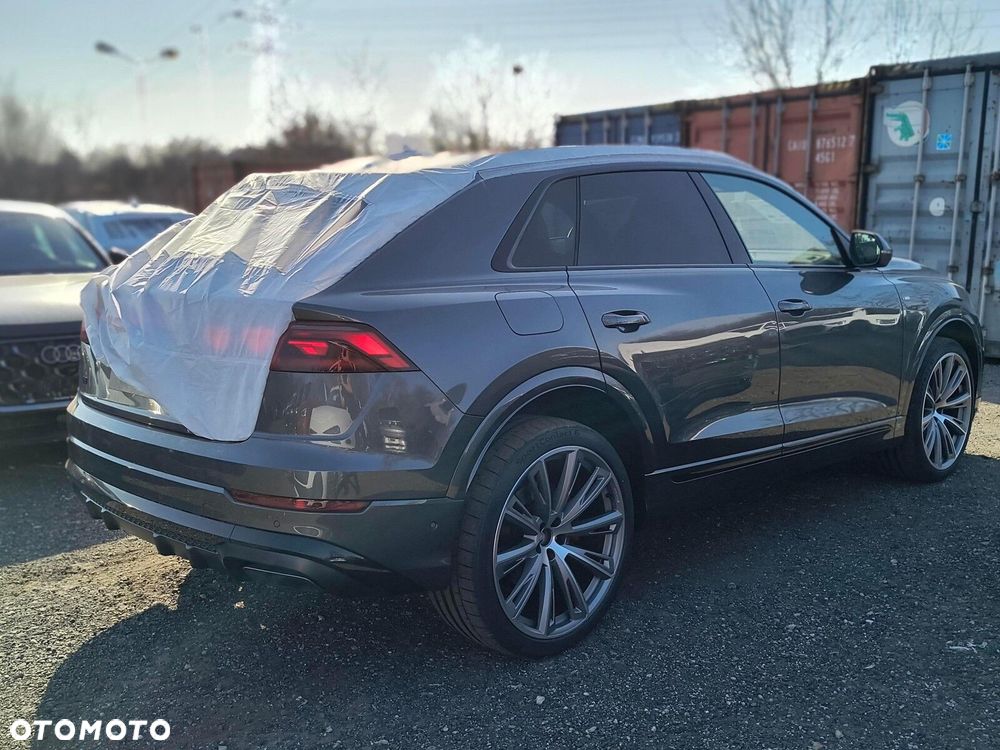 Audi Q8 - 4