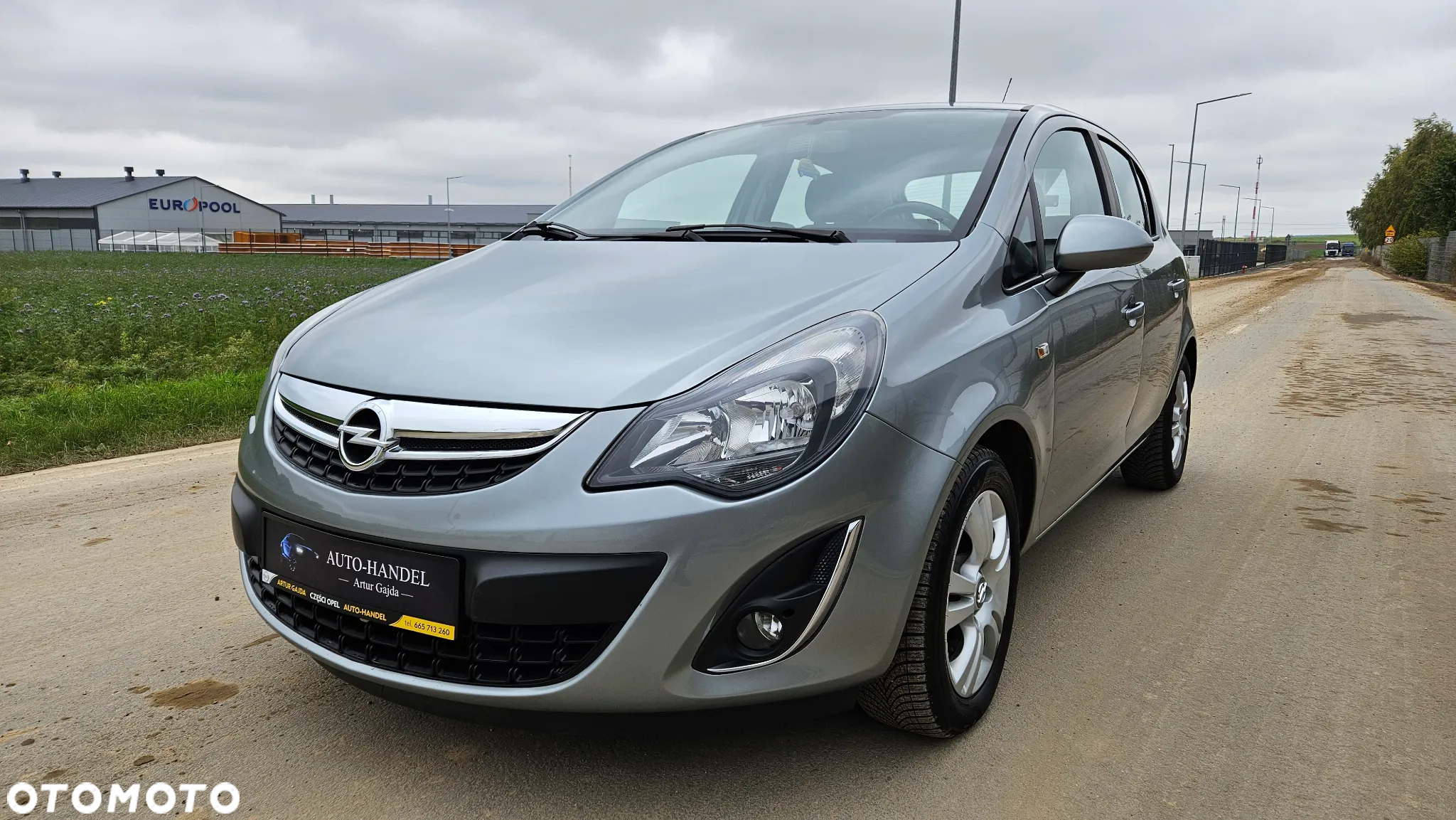Opel Corsa 1.2 16V Cosmo - 10