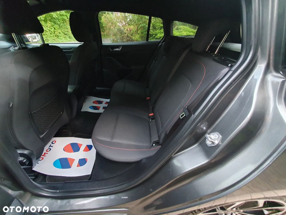 Ford Focus 1.5 EcoBoost STart-Stopp-System ST-LINE - 11