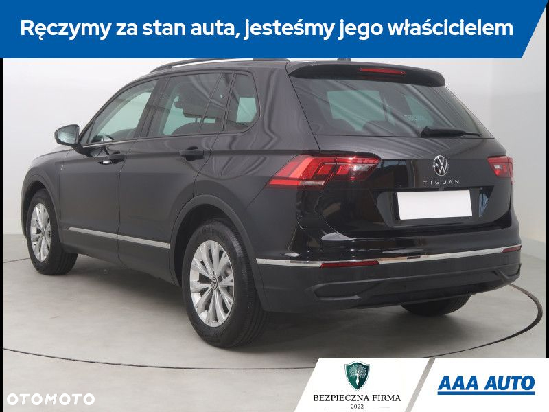 Volkswagen Tiguan - 5