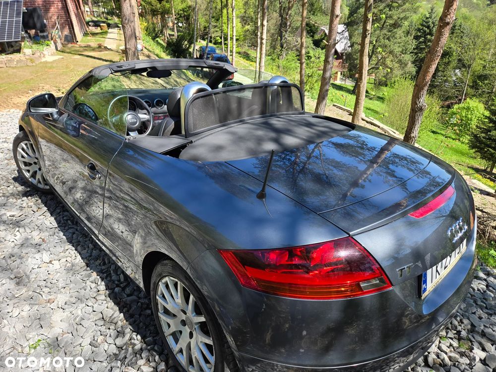 Audi TT Roadster - 7