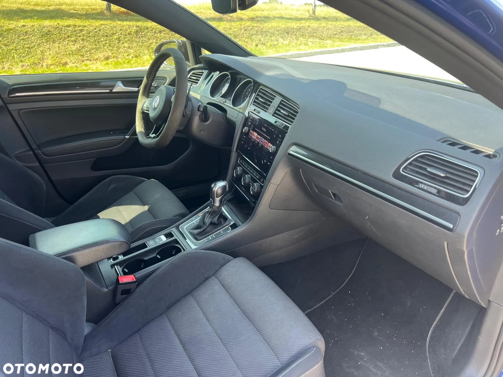 Volkswagen Golf R 4Motion (BlueMotion Technology) DSG - 8