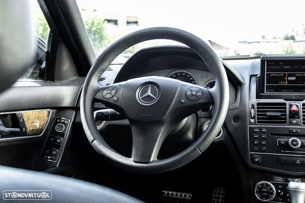 Mercedes-Benz C 320 - 17