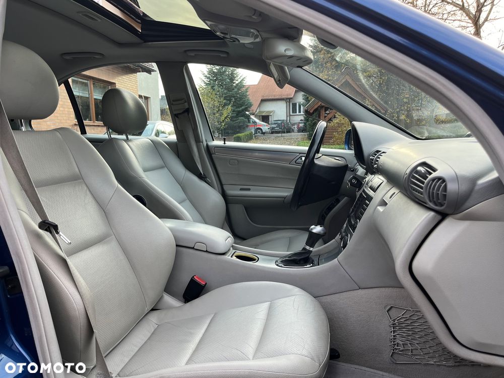 Mercedes-Benz Klasa C - 19