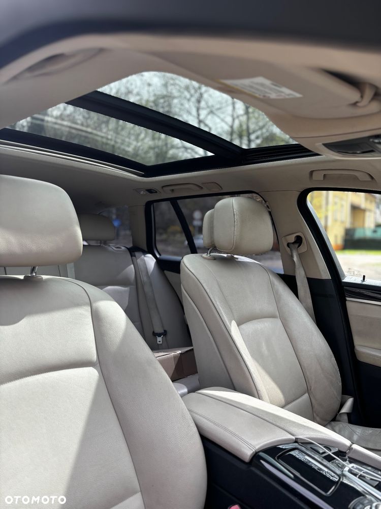 BMW Seria 5 525d xDrive - 8
