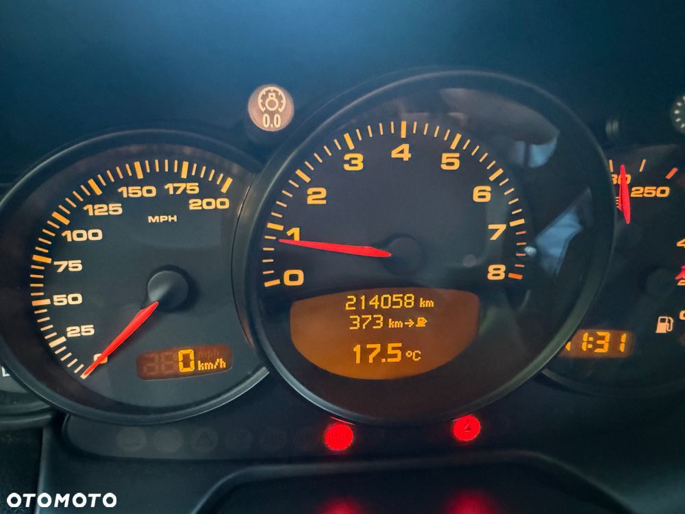 Porsche 911 Carrera - 14