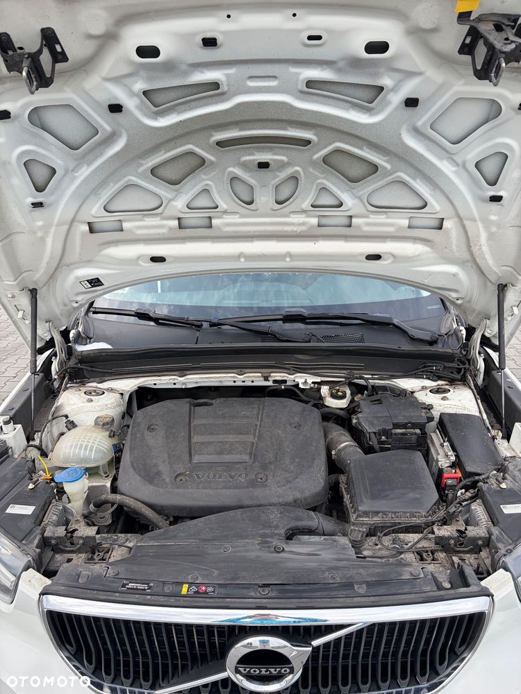 Volvo XC 40 T3 Momentum - 16