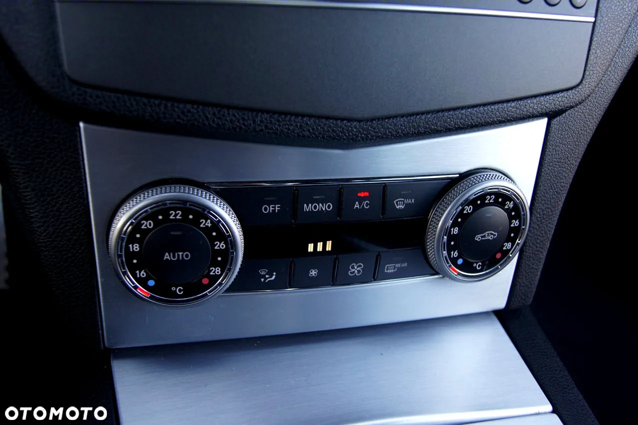 Mercedes-Benz Klasa C 180 T Kompressor Automatik Avantgarde - 20