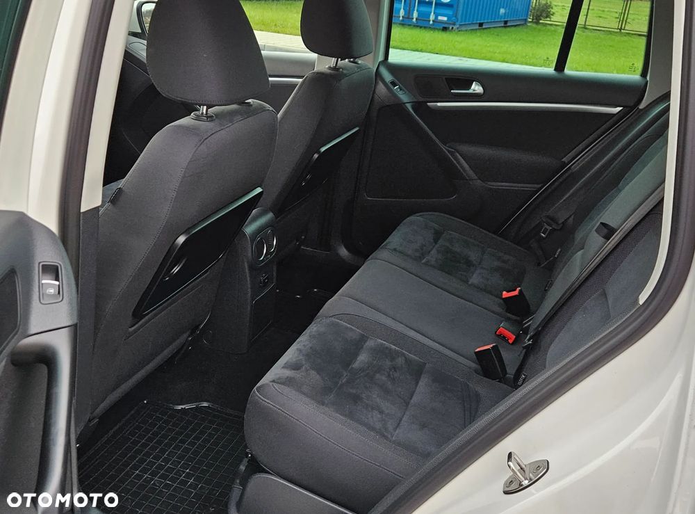 Volkswagen Tiguan 2.0 TDI DPF 4Motion BlueMotion Technology DSG Lounge Sport & Style - 19