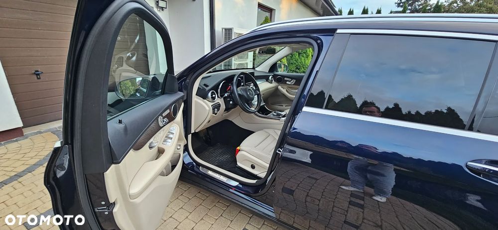 Mercedes-Benz Glc 2018 photo 5