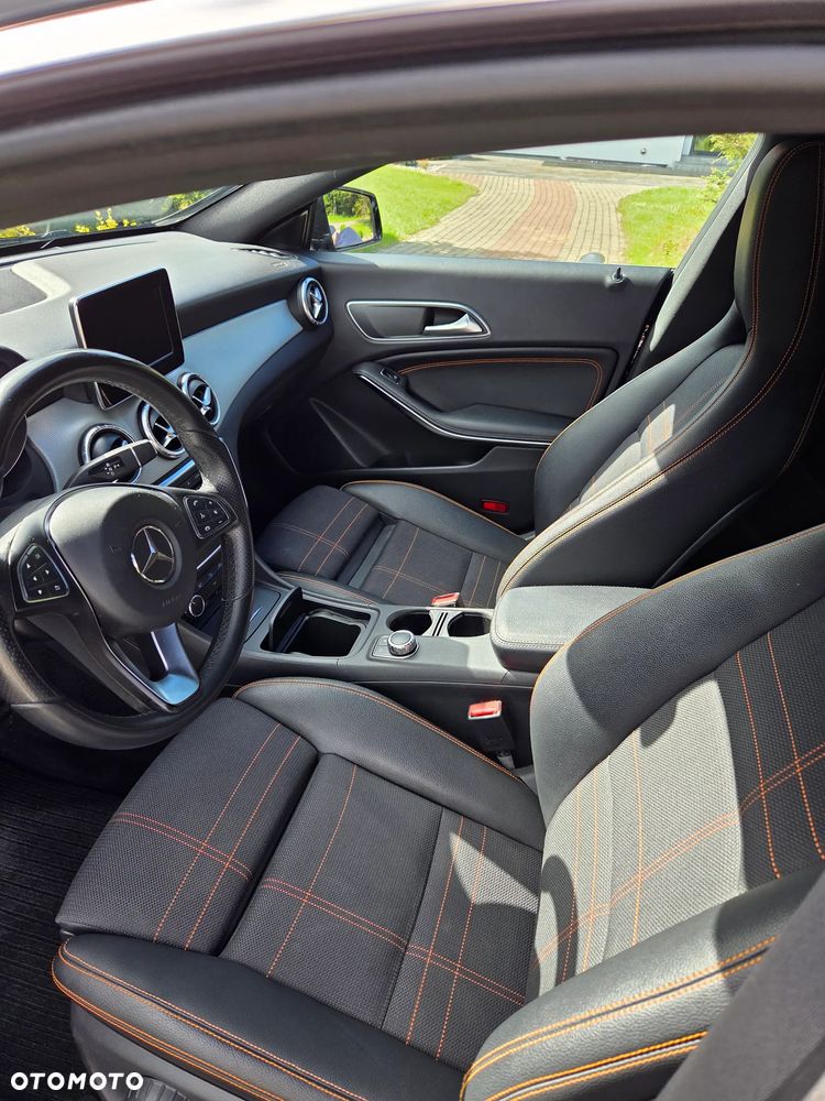 Mercedes-Benz CLA 220 (CDI) d 7G-DCT - 11