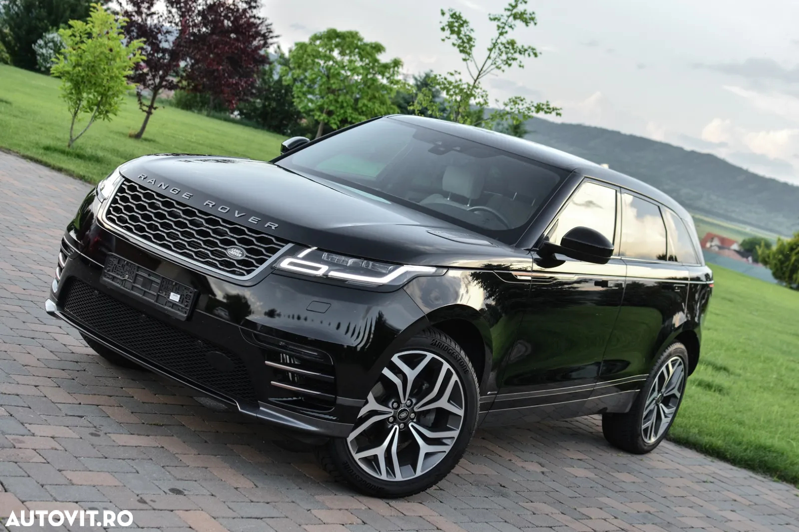 Land Rover Range Rover Velar 2.0 R-Dynamic HSE - 11