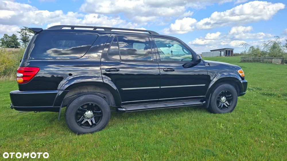 Toyota Sequoia